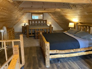 2 bedrooms, iron/ironing board, travel cot, free WiFi