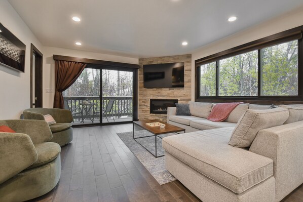 TV connectée, cheminée