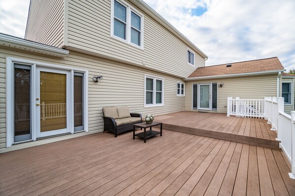 Terrace/patio - Eveready Paradise Villa, Stafford (Stafford)