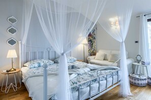 4 bedrooms, iron/ironing board, free WiFi, bed sheets - Villa Ambienta with Heated Pool (Krnica)