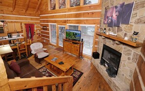 TV, video games, DVD player - Highland Hideaway - Pet Friendly with Modern Vibes (Sevierville)