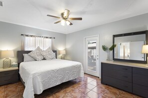 1 soverom, strykejern/-brett, wi-fi (inkludert) og sengetøy