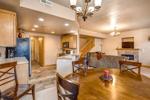 TV, fireplace, DVD player