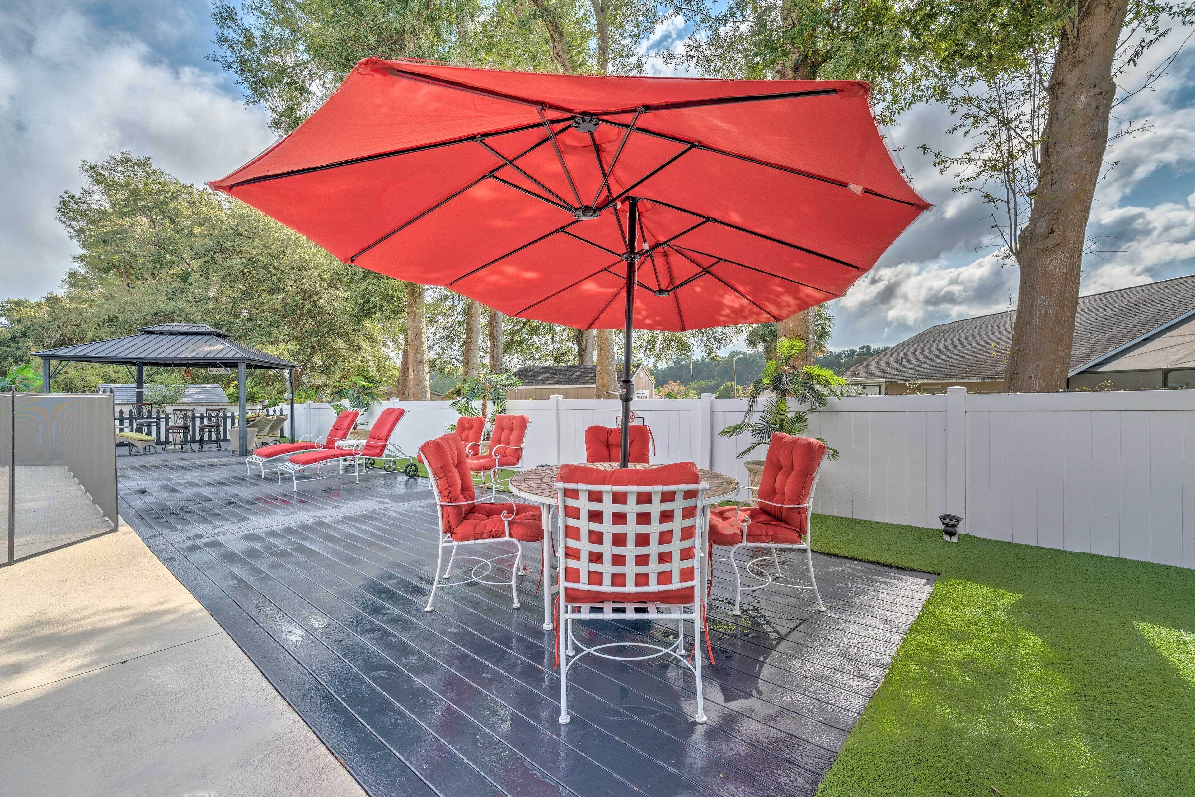 Ocala Home with Outdoor Pool Oasis & Sun Porch!