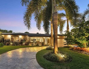 Exterior - Private Resort (Fort Lauderdale)