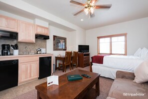 Enjoy a convenient stay with a kitchenette, flat-screen TV, and comfortable bed.