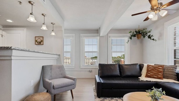 Smart TV - Cozy Waco Apartment with a Downtown View (Waco)