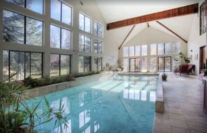 Piscina interna, piscina aquecida