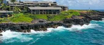 Oceanfront Condo with Shared Pool & Hot Tub, New Central A/C installed