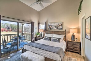 2 bedrooms, desk, laptop workspace, blackout drapes