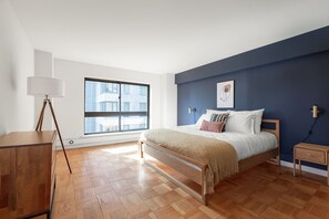 2 habitaciones, tabla de planchar con plancha, wifi y ropa de cama