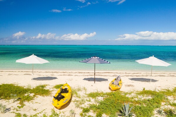 On the beach, sun-loungers, beach towels - Villa DelEvan 4C / 1-bedroom villa on the Grace Bay Beach, (Providenciales)