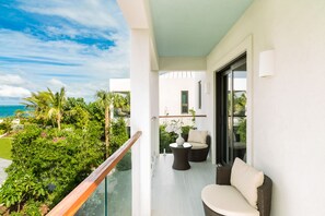 Property grounds - Villa DelEvan 4C / 1-bedroom villa on the Grace Bay Beach, (Providenciales)
