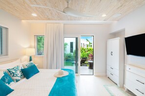 1 bedroom, in-room safe, iron/ironing board, WiFi - Villa DelEvan 4C / 1-bedroom villa on the Grace Bay Beach, (Providenciales)
