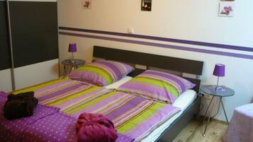 1 Schlafzimmer, Bügeleisen/Bügelbrett, kostenloses WLAN, Bettwäsche