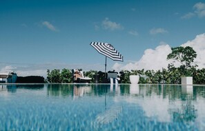 Outdoor pool - Villa DelEvan 4D, 1-bedroom villa on Grace Bay, (Providenciales)