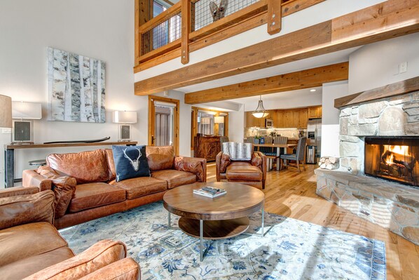 TV, fireplace, streaming services