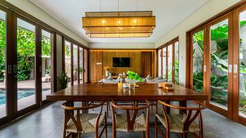 Vila, 3 kamar tidur | Ruang makan