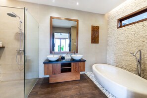 Villa, 3 Bedrooms | Bathroom | Shower, rainfall showerhead, hair dryer, soap