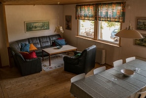 Family Cabin, 4 Bedrooms, Private Bathroom, Partial Lake View | Living area - Stigmansgården (Karlsborg)