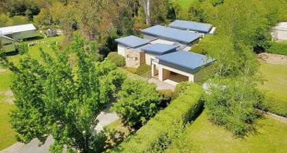 Midtsommer - family friendly modern holiday house