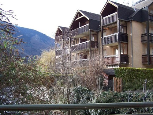 Luchon - 1BR Apartment with Balcony, Pets Allowed, Parking