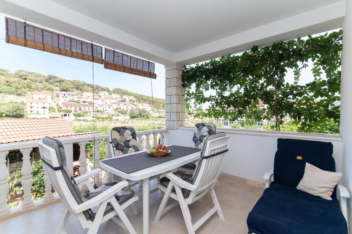 Apartment (Comfort Two Bedroom Apartment with Te) | Terrace/patio