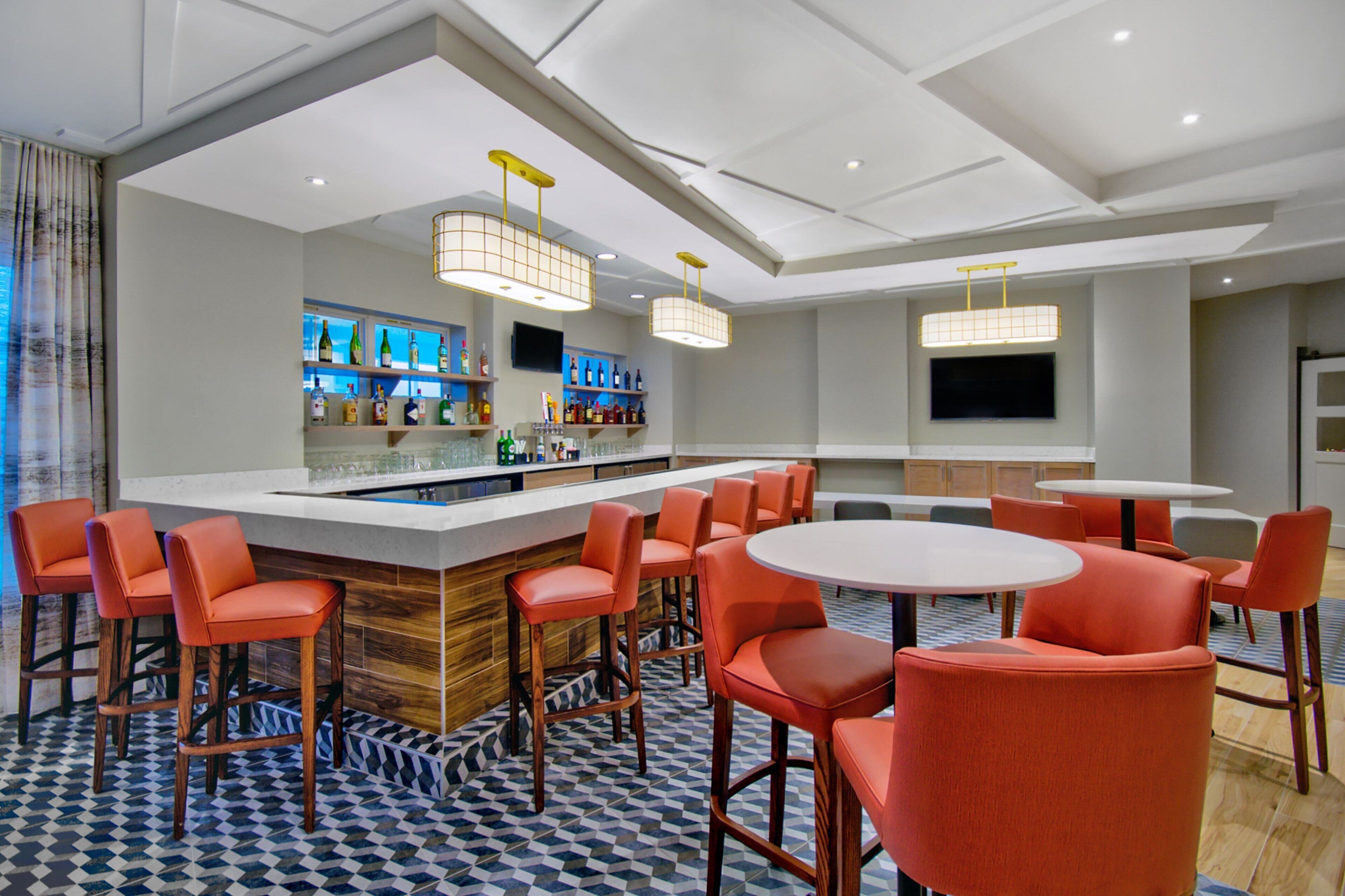 2 bar/lounge, bar a bordo piscina