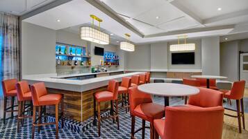 2 bar/lounge, bar a bordo piscina
