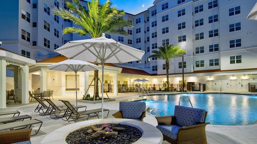 Residence Inn by Marriott Orlando Flamingo Crossing/Western Entrance