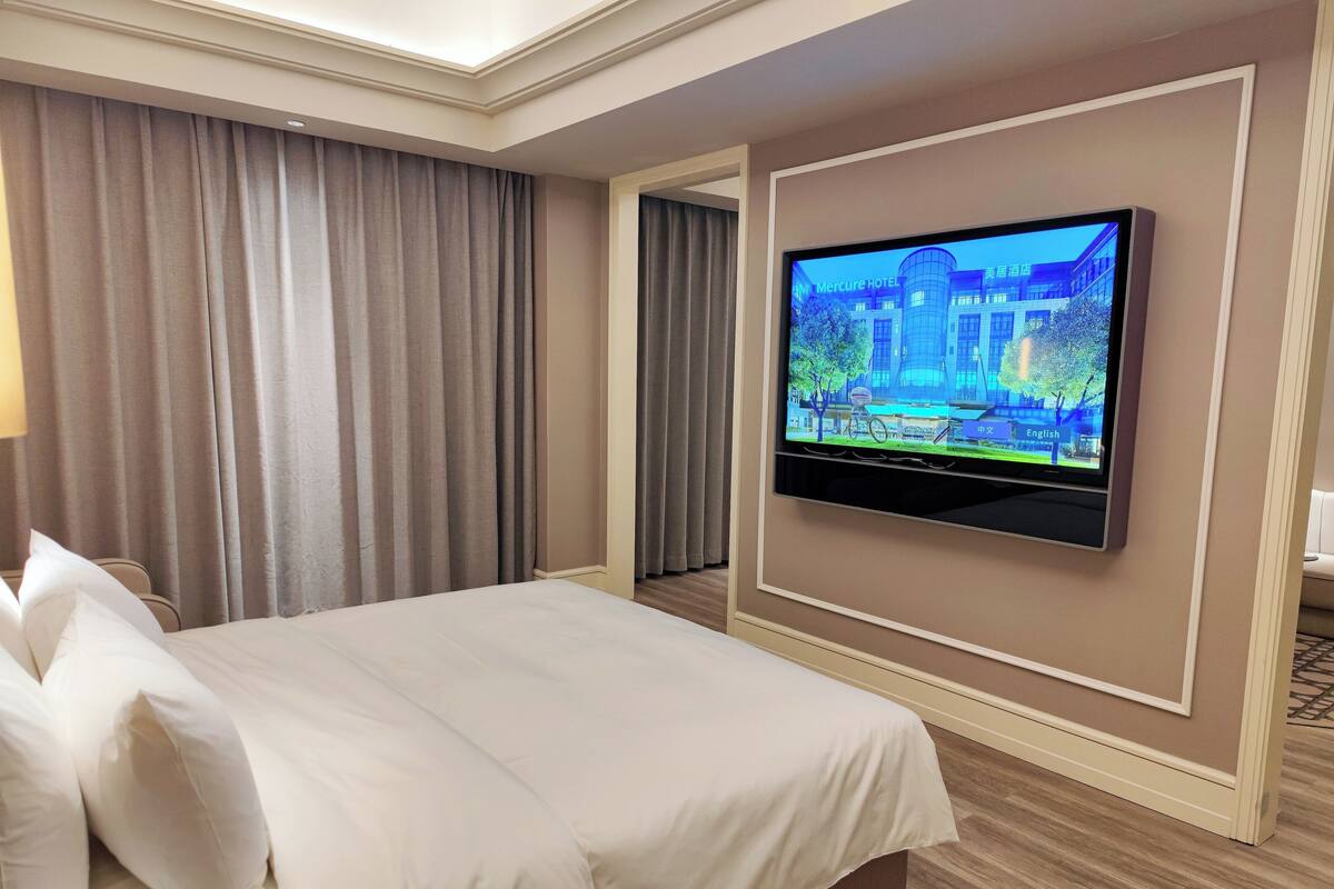 Phòng Suite Deluxe, 1 giường cỡ king | Minibar, truy cập Internet không dây miễn phí