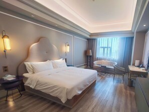 Superior Room, 1 King Bed | Premium bedding, memory foam beds, minibar, desk - Mercure Anyang Downtown (Anyang)