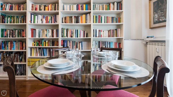 Interior - Italianway - Pericle 5 (Milan)