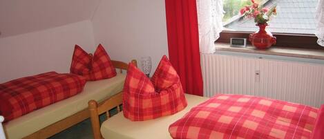 2 室のベッドルーム、WiFi