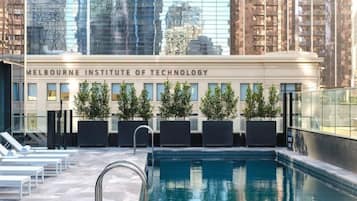 Kolam renang outdoor