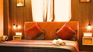 Deluxe Double Room | Blackout drapes, free WiFi, bed sheets