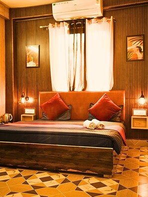 Deluxe Double Room | Blackout drapes, free WiFi, bed sheets