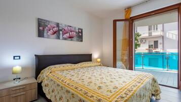 2 Schlafzimmer, Bügeleisen/Bügelbrett, Bettwäsche