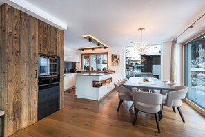 Dining - Luxurious Paruda Mountainchalet with Mountain View, Wi-Fi (St. Ulrich)