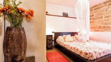 1 chambre, fer et planche Ă  repasser, Wi-Fi gratuit, draps fournis