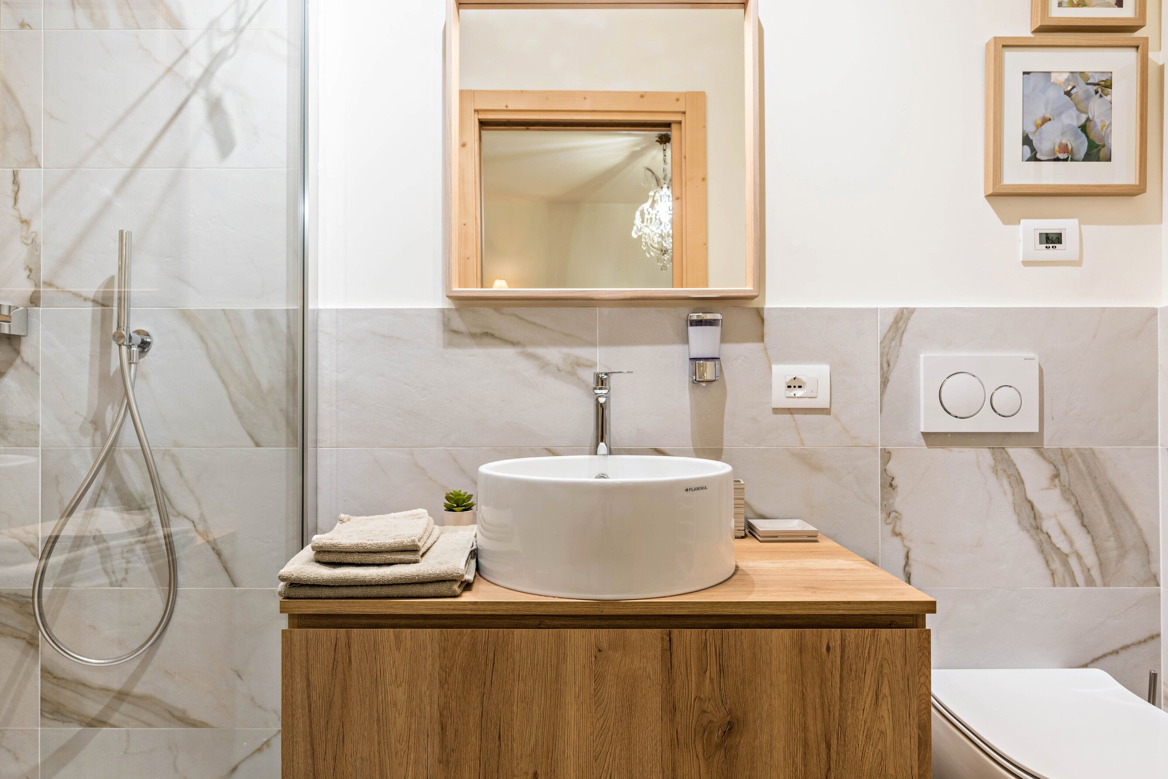 Shower, free toiletries, hair dryer, towels