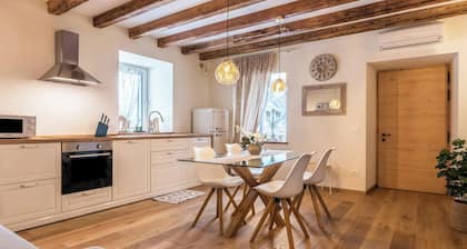Ferienwohnung "Wellness Lodge Edoardo" mit Blick auf den See und die Berge, Whirlpool & Sauna