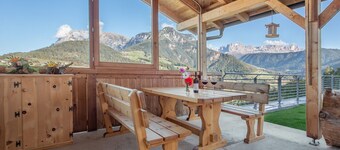 Appartamento vacanze "Rosengarten - Heigler Hof" con vista montagna, Wi-Fi, balcone, sauna e terrazza