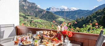 Ferienwohnung " Rosengarten" mit Gemeinschaftssauna- Balkon & Bergblick und Wlan