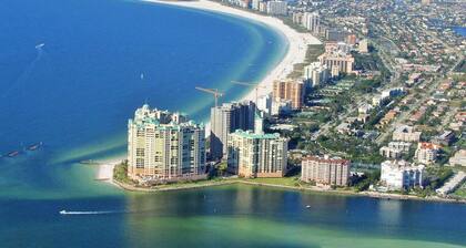 Stay at the Best Condo in the Complex, 5 floor with privacy and best water view!
