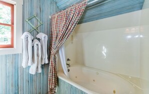 Ferienhaus, 3 Schlafzimmer | Badezimmer | Handtücher, Shampoo