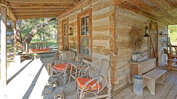 Cabin, 1 Bedroom | Terrace/patio