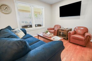 House, 2 Bedrooms | Living area | Smart TV - Das Mueller Guest Haus 3 Bedroom Home by RedAwning (Fredericksburg)