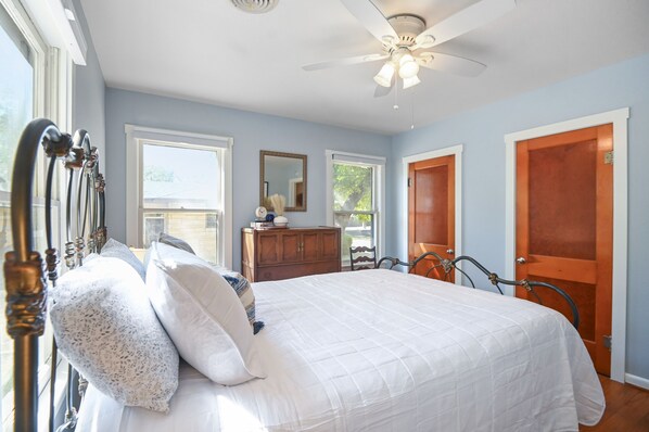 House, 2 Bedrooms | 2 bedrooms, iron/ironing board, free WiFi, bed sheets