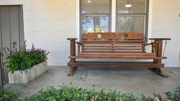 Rumah, 2 kamar tidur | Halaman properti